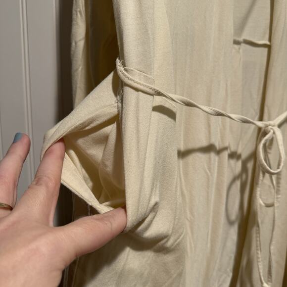 Jennifer Adams Cream Modal Short Robe Size Small - Picture 2 of 6